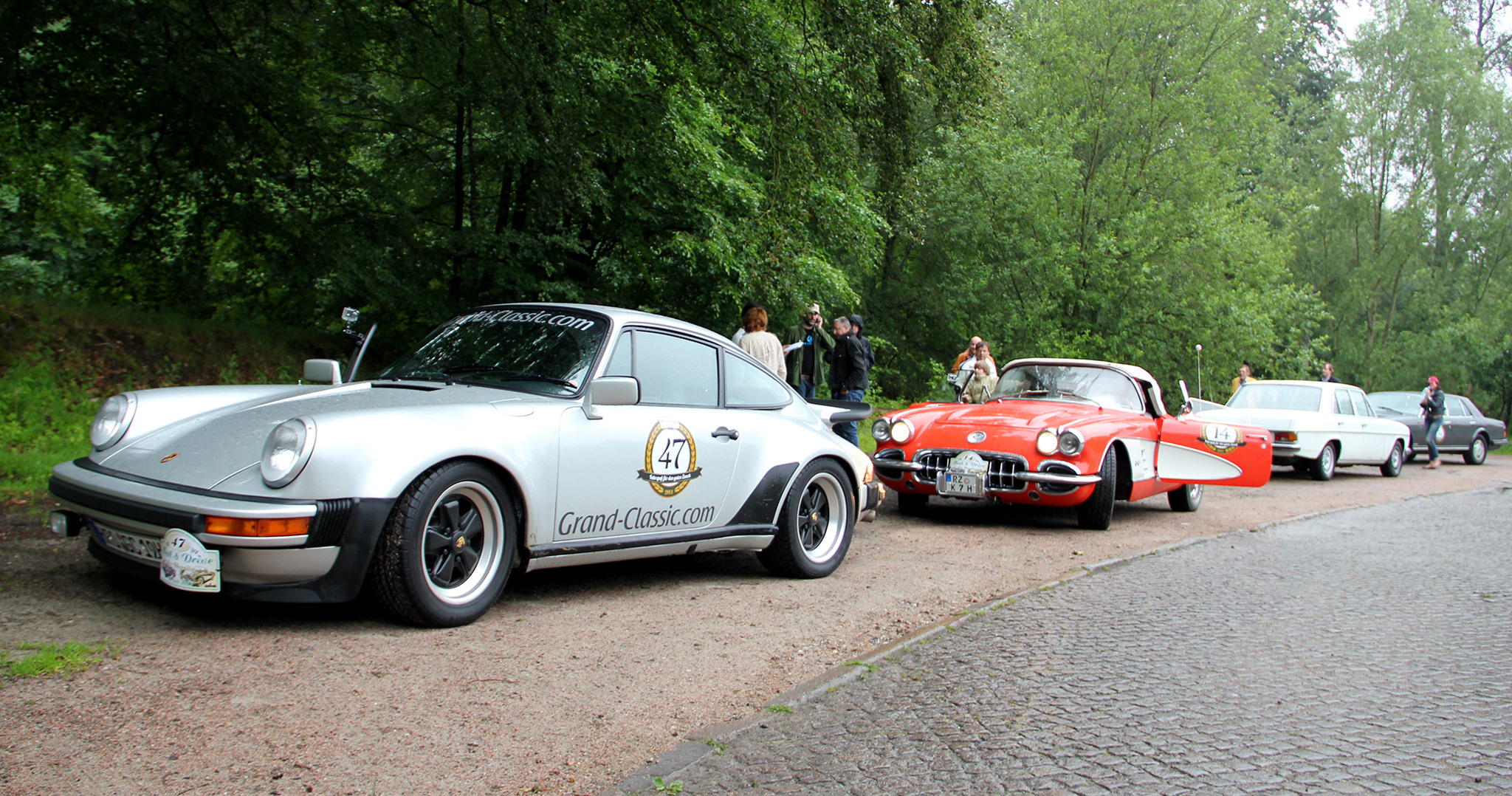 Meet Drive For Charity Oldtimer Rallye 2011