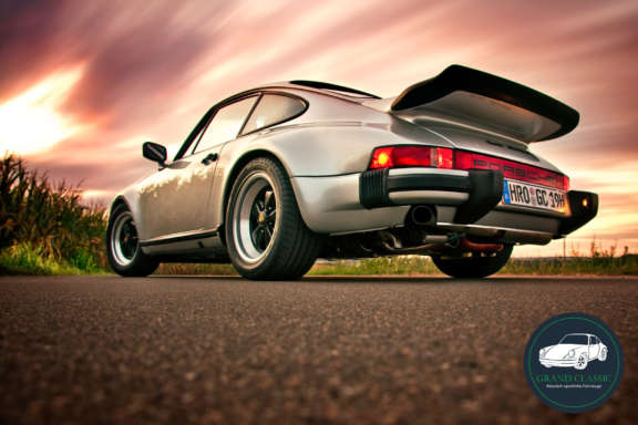 Grand Classic Wallpaper Porsche 930 Turbo Sunflower