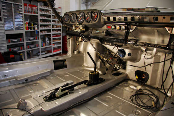 Komplett Restauration Porsche 930 Silber Metallic