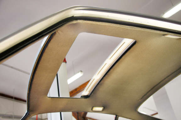 Komplett Restauration Porsche 930 Silber Metallic