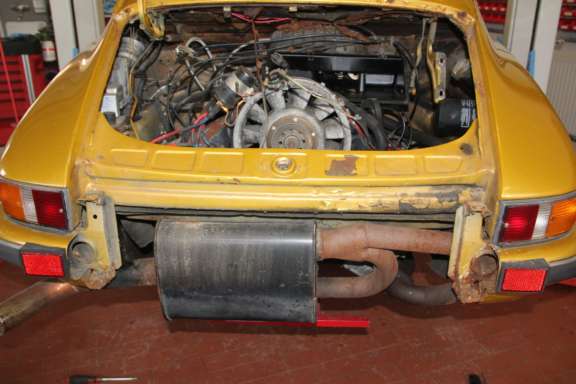 1973 Porsche 911 T 2 4 Demontage Bild07