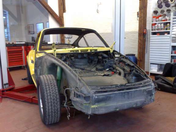 Demontage Basisfahrzeug