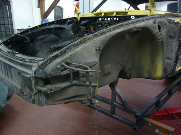 Demontage Basisfahrzeug