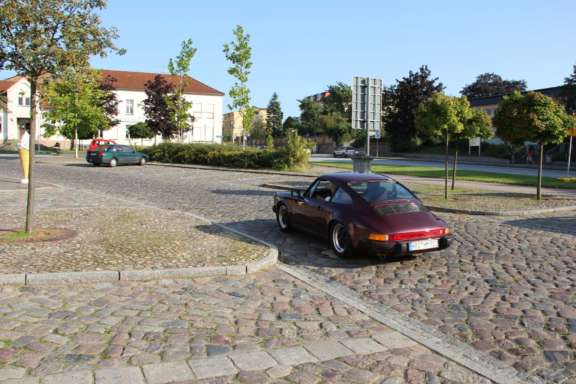 Restaurations-Ergebnis - Porsche 911 Carrera 3.2 (Rubinrot-metallic)